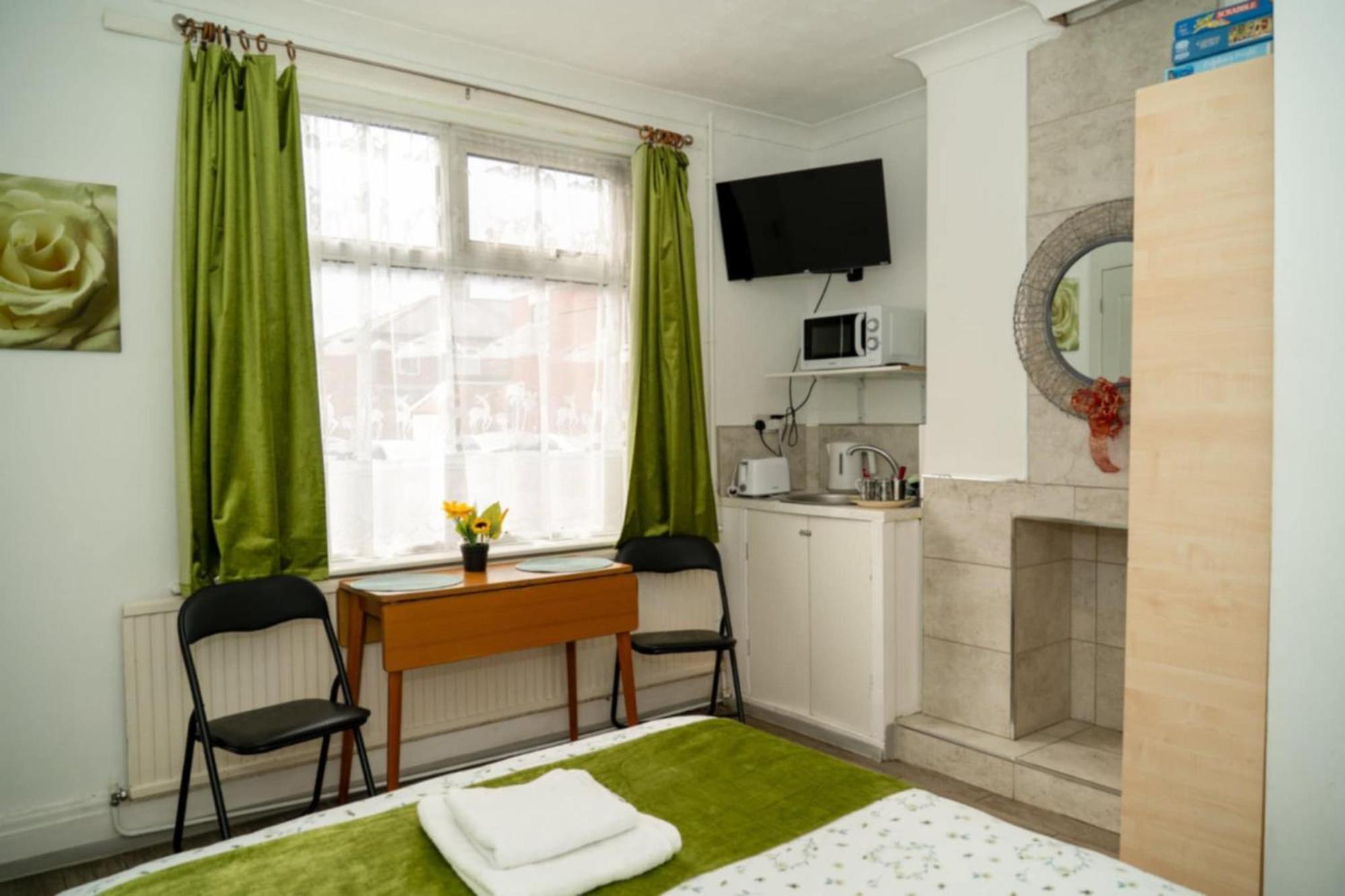 Amarillys Guest House Preston  Eksteriør bilde